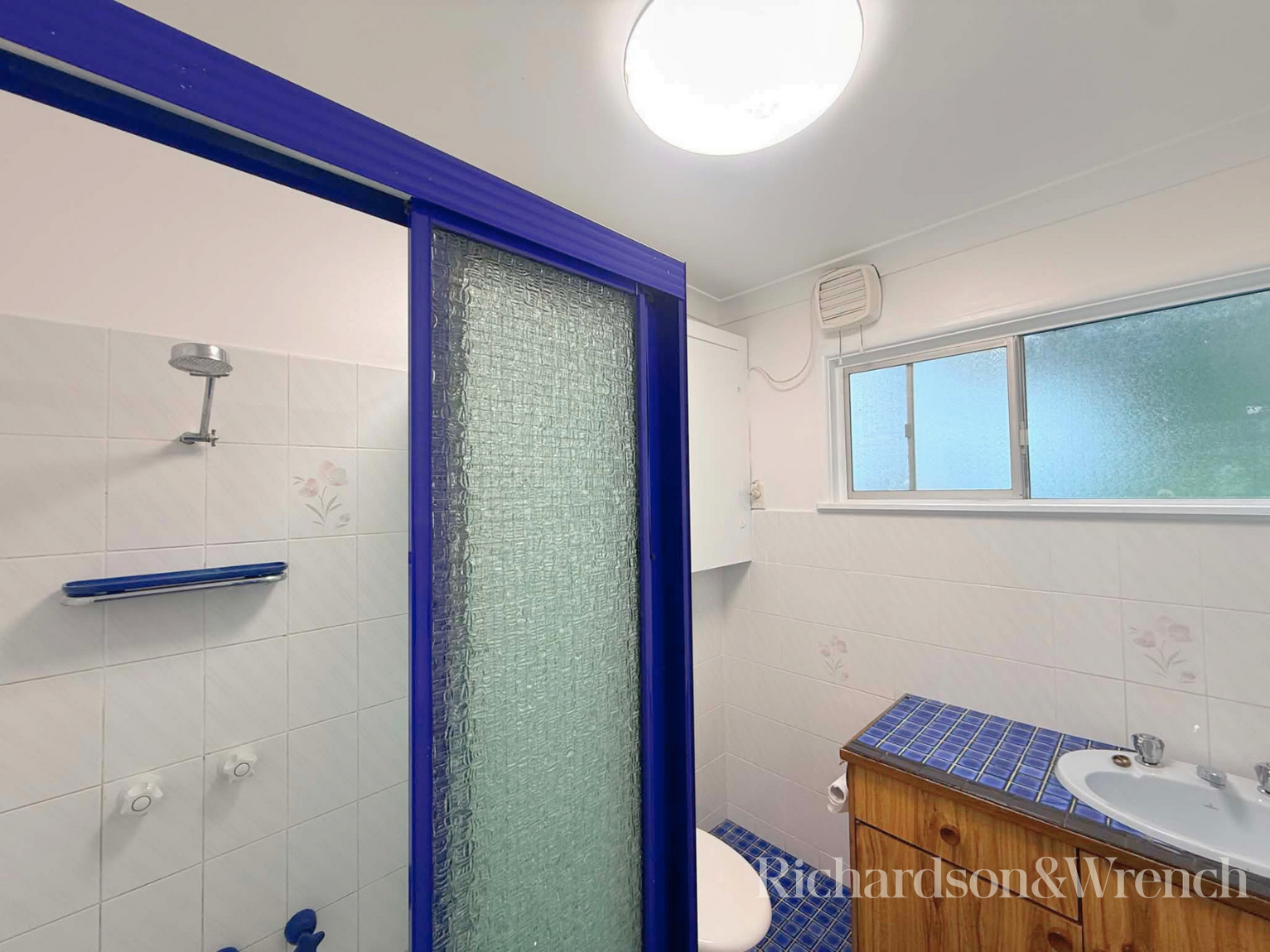 27 Takari Avenue Point Clare