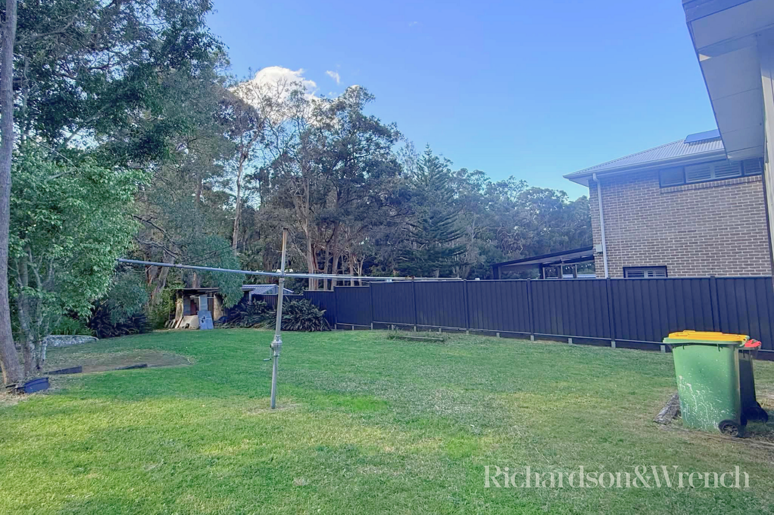 27 Takari Avenue Point Clare