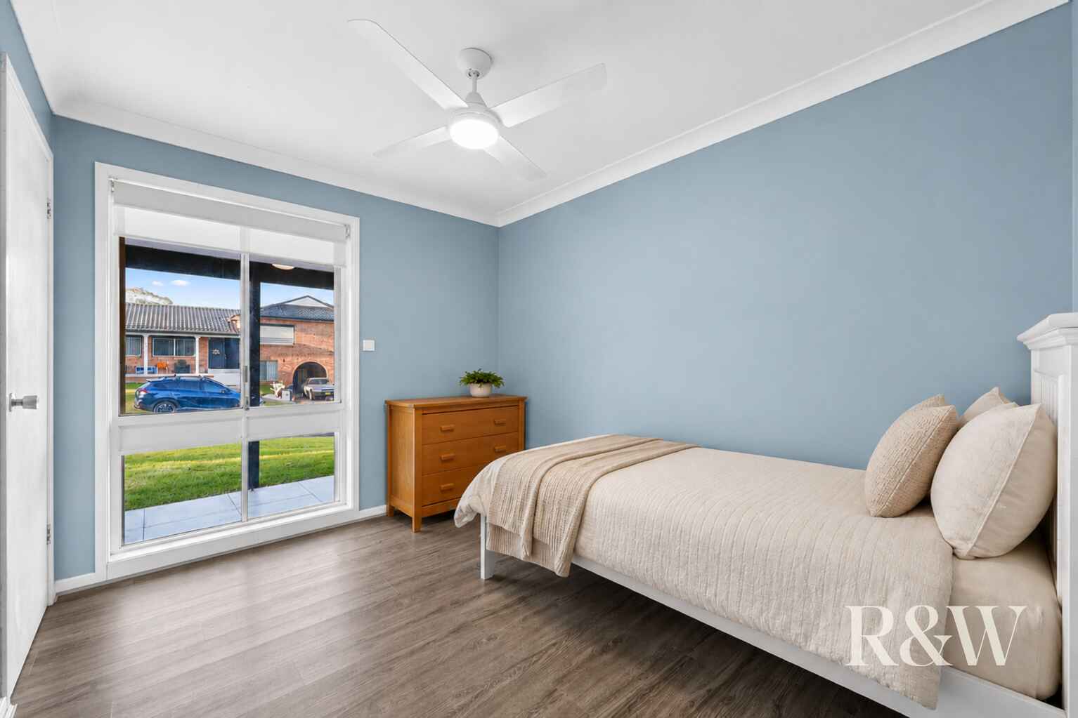 4 BRIERLEY PLACE Eagle Vale 4 BRIERLEY PLACE Eagle Vale