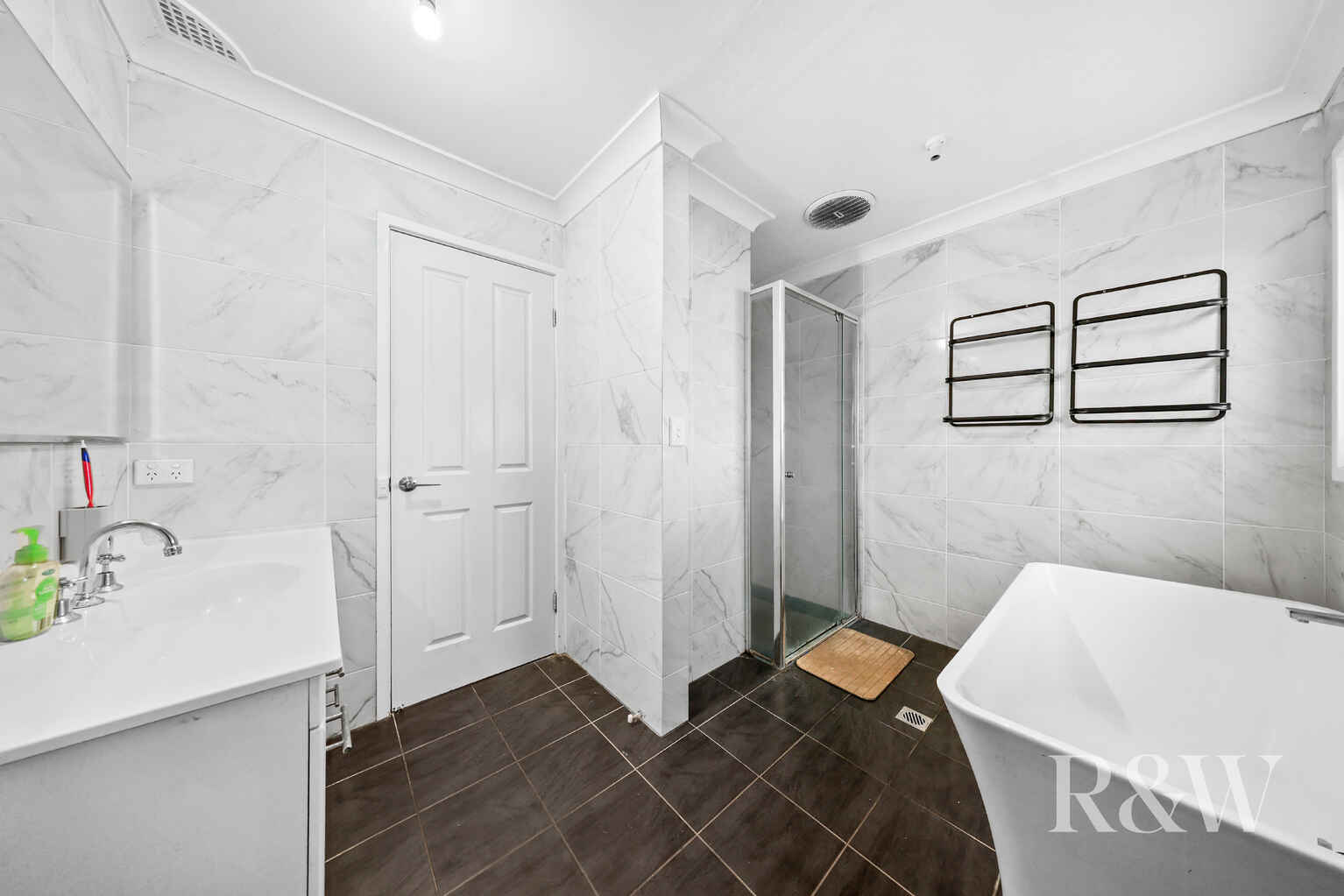 4 BRIERLEY PLACE Eagle Vale 4 BRIERLEY PLACE Eagle Vale