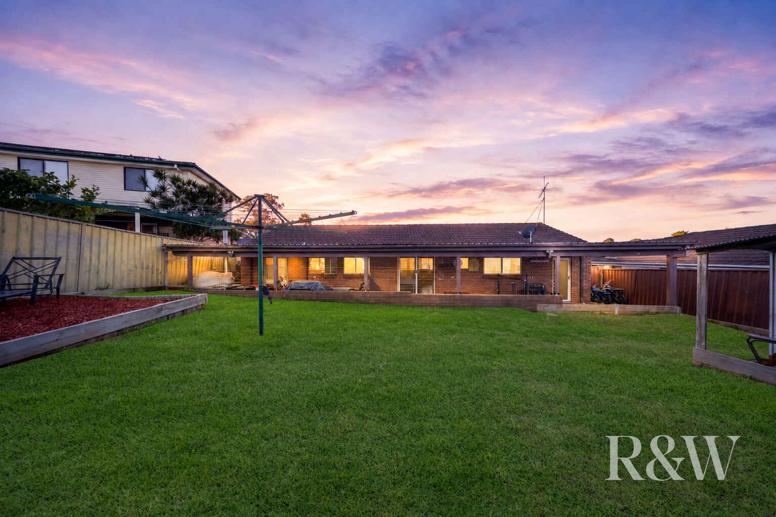 4 BRIERLEY PLACE Eagle Vale 4 BRIERLEY PLACE Eagle Vale