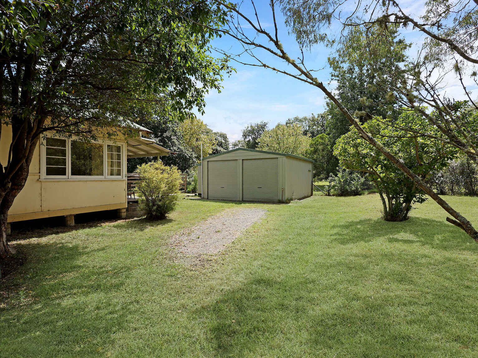 10 Middle Road Exeter