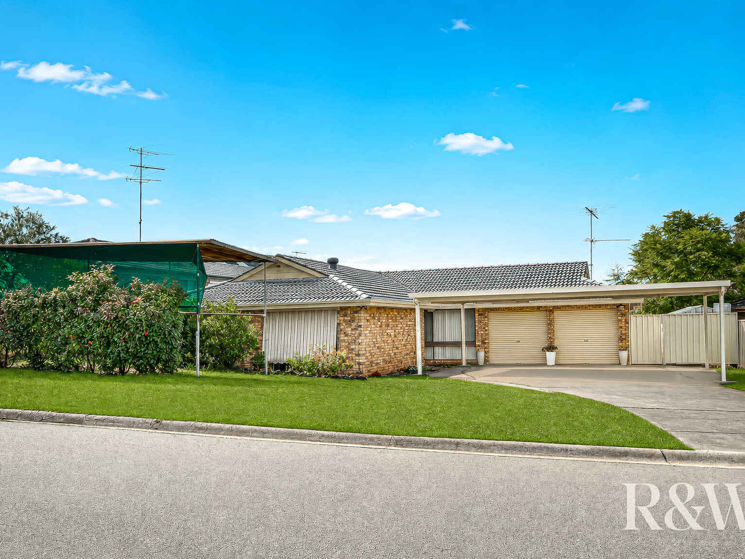 22 Timesweep Drive St Clair 22 Timesweep Drive St Clair
