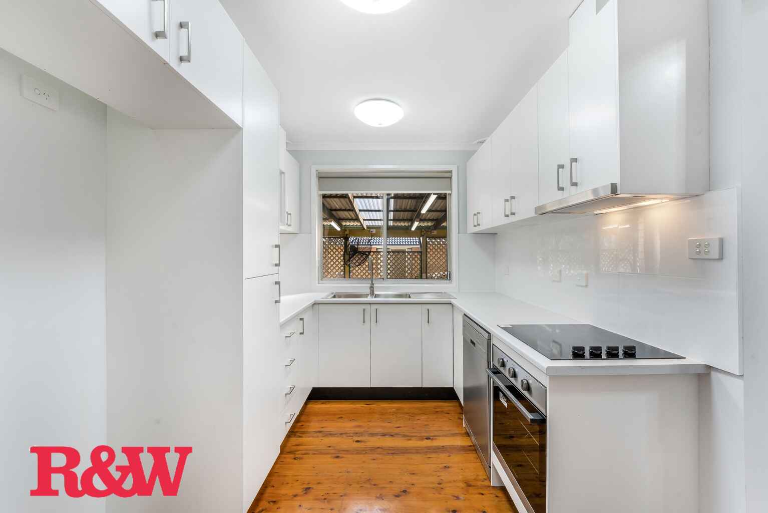 52 Elouera Crescent Woodbine 52 Elouera Crescent Woodbine
