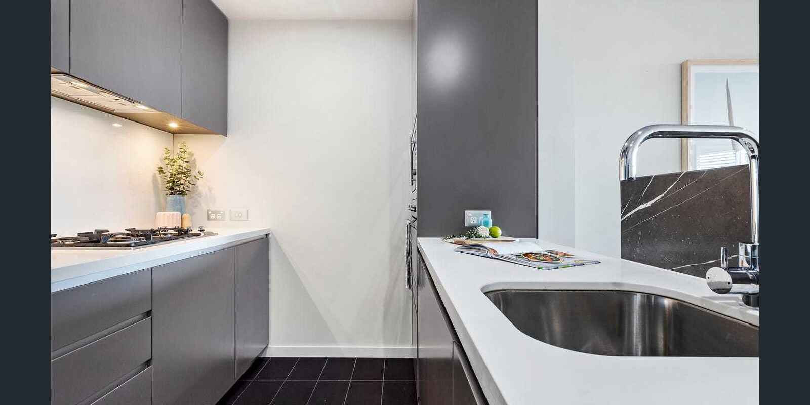301/5 Sterling Circuit Camperdown 301/5 Sterling Circuit Camperdown