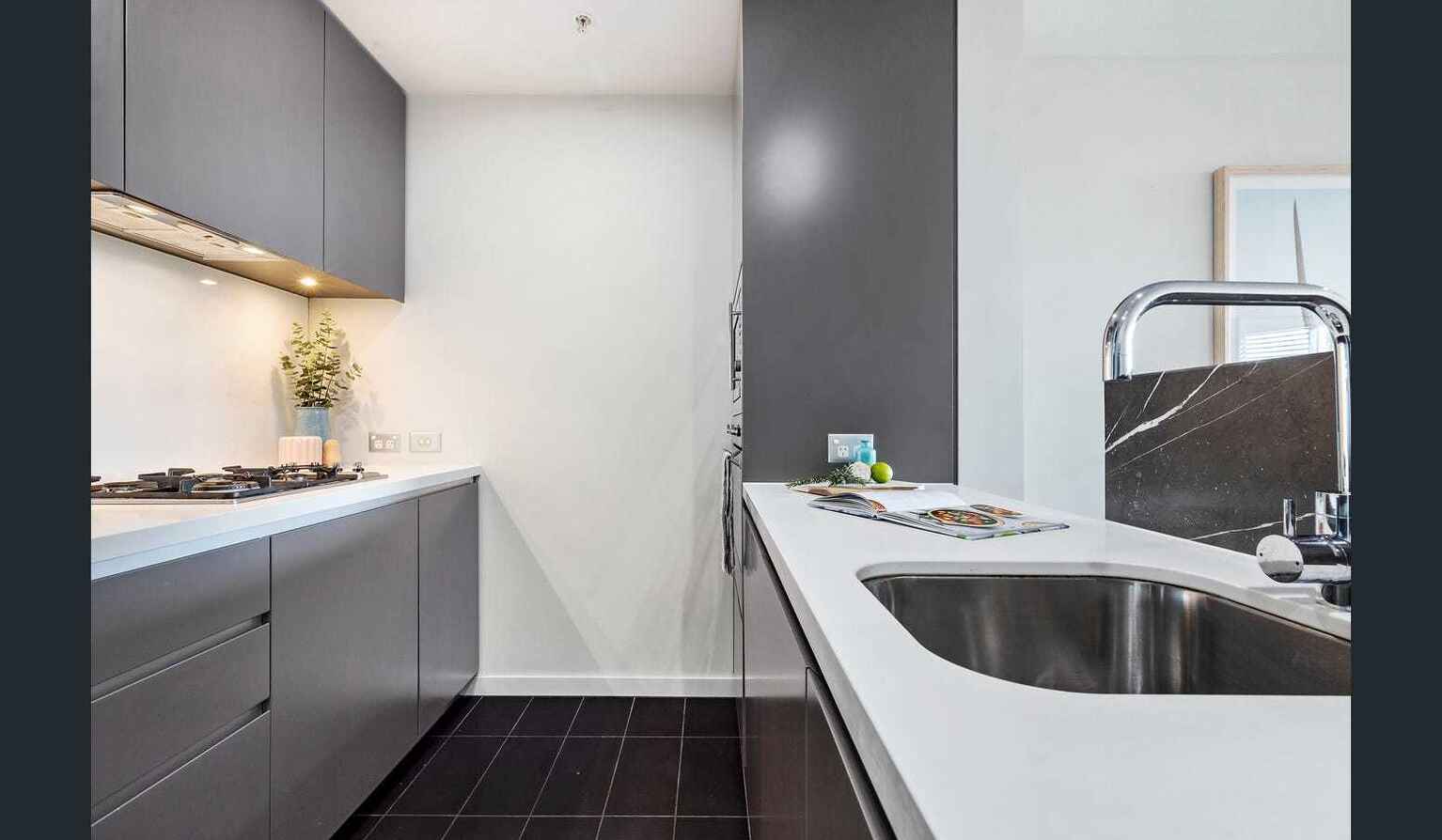 301/5 Sterling Circuit Camperdown 301/5 Sterling Circuit Camperdown