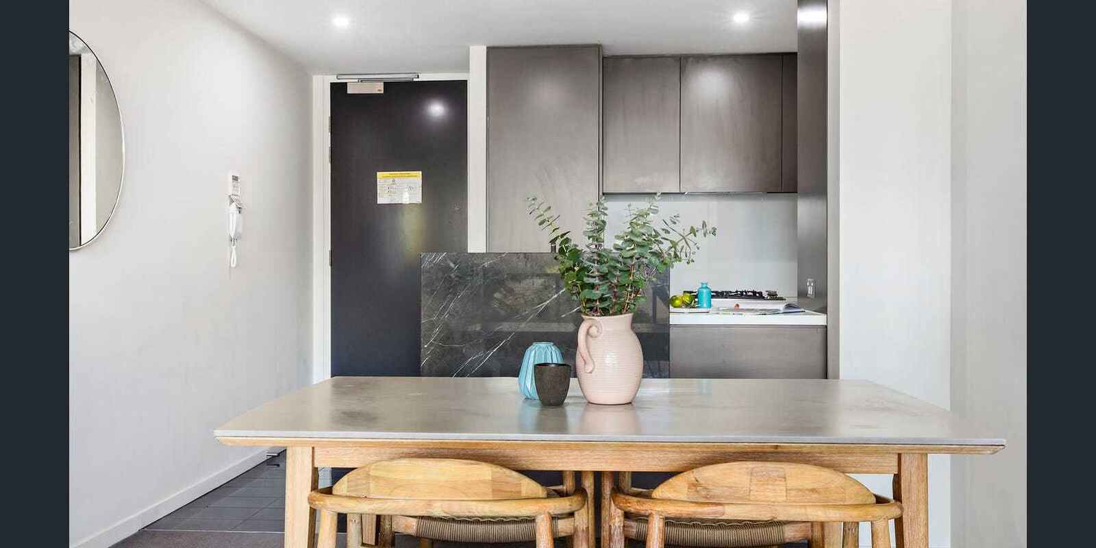 301/5 Sterling Circuit Camperdown 301/5 Sterling Circuit Camperdown