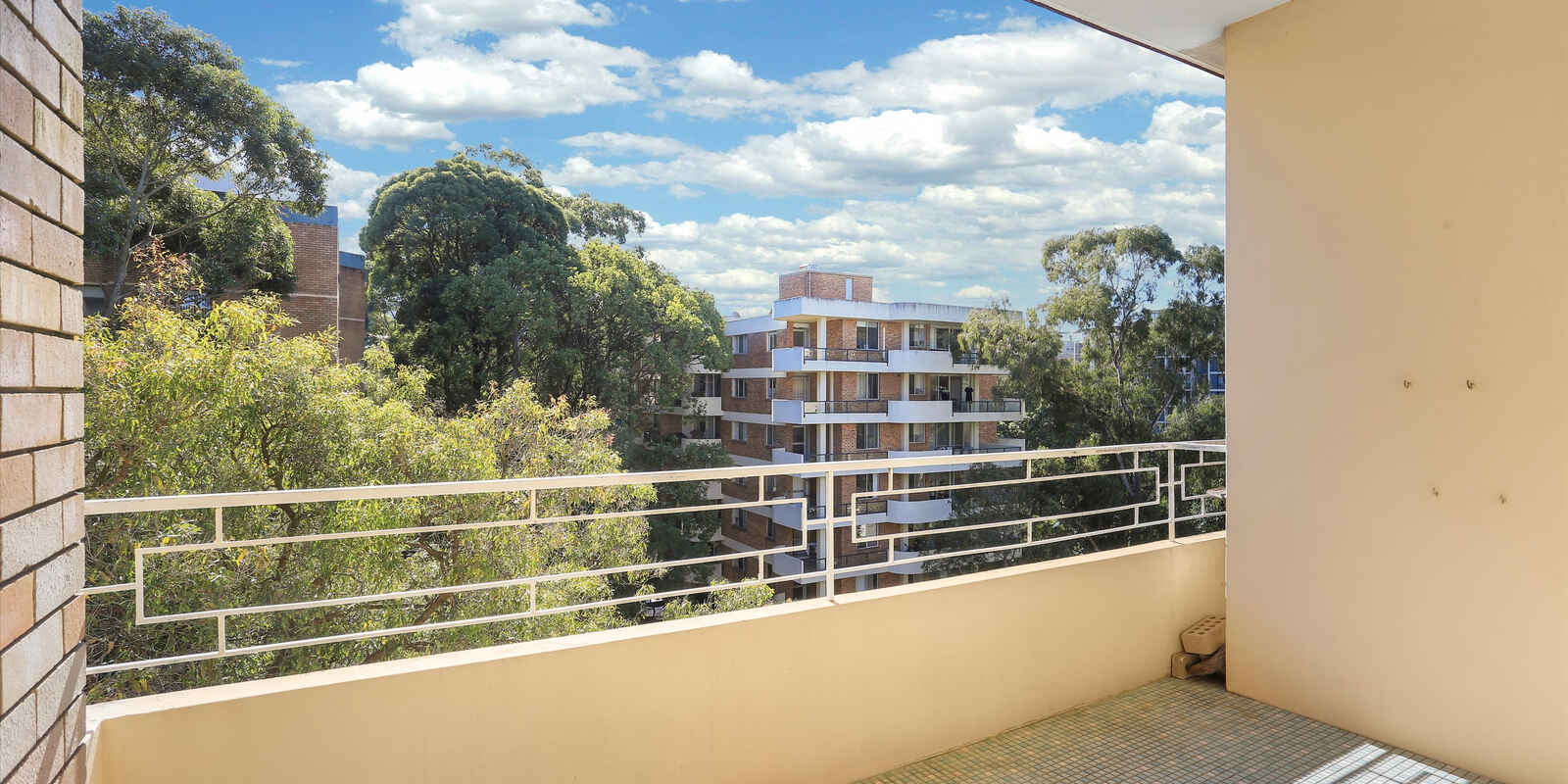19/33 Johnson St Chatswood