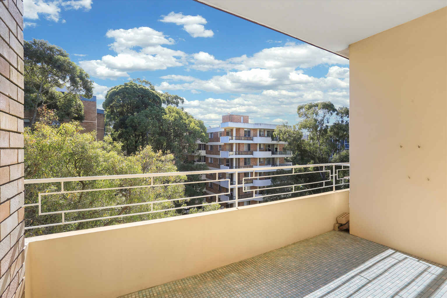 19/33 Johnson St Chatswood