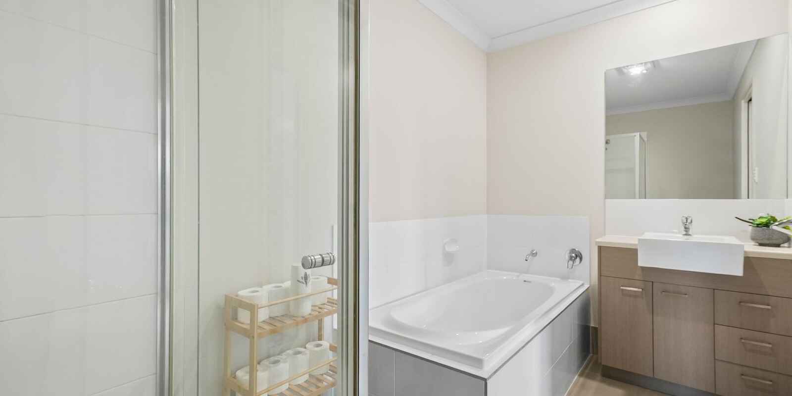 1/25 Lyndon Way Bellmere 1/25 Lyndon Way Bellmere