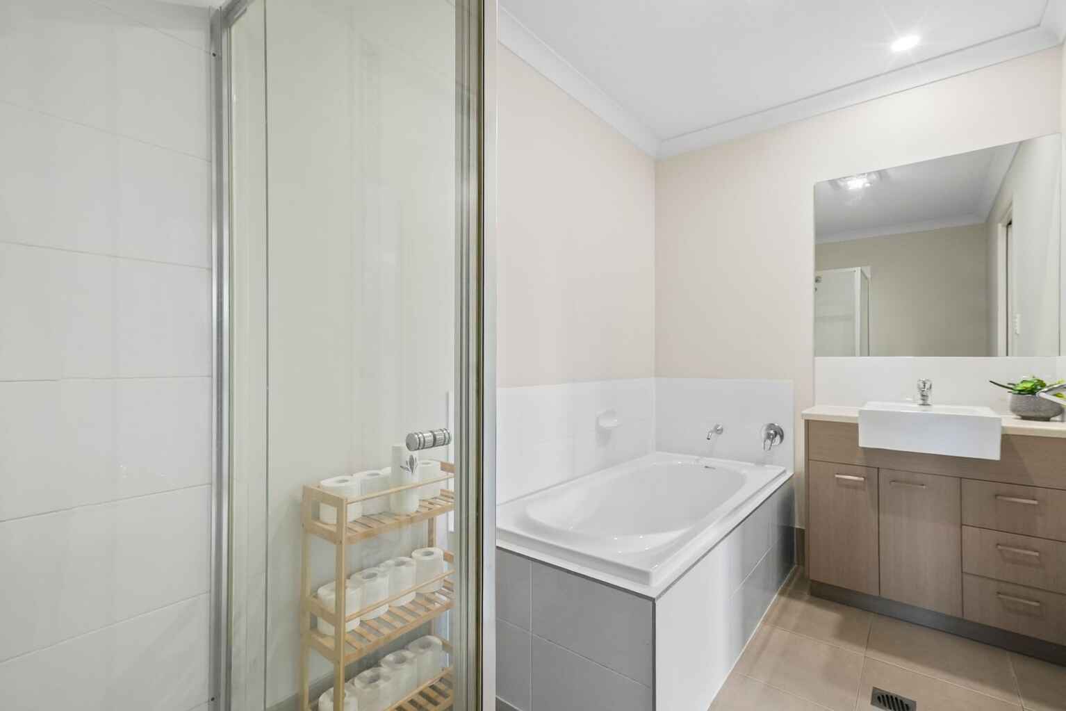 1/25 Lyndon Way Bellmere 1/25 Lyndon Way Bellmere