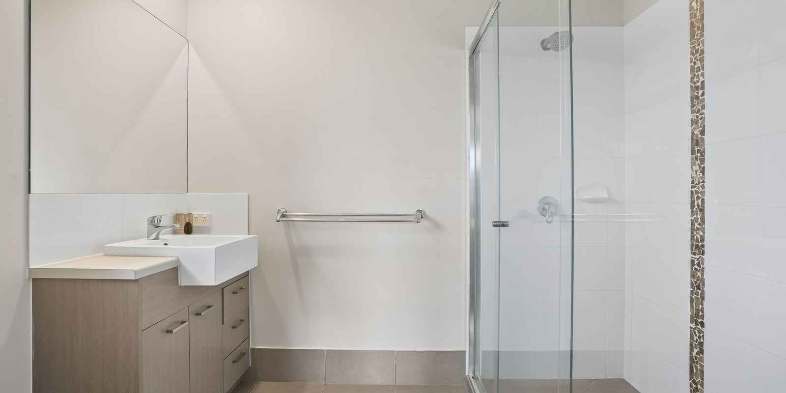1/25 Lyndon Way Bellmere 1/25 Lyndon Way Bellmere