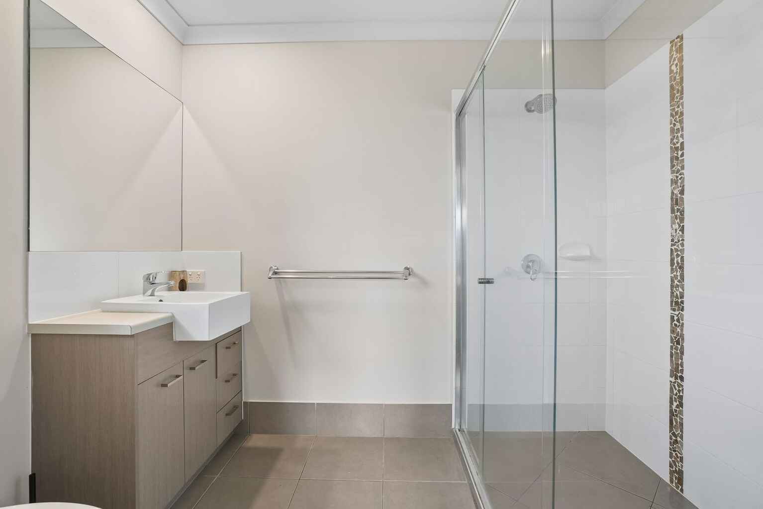 1/25 Lyndon Way Bellmere 1/25 Lyndon Way Bellmere