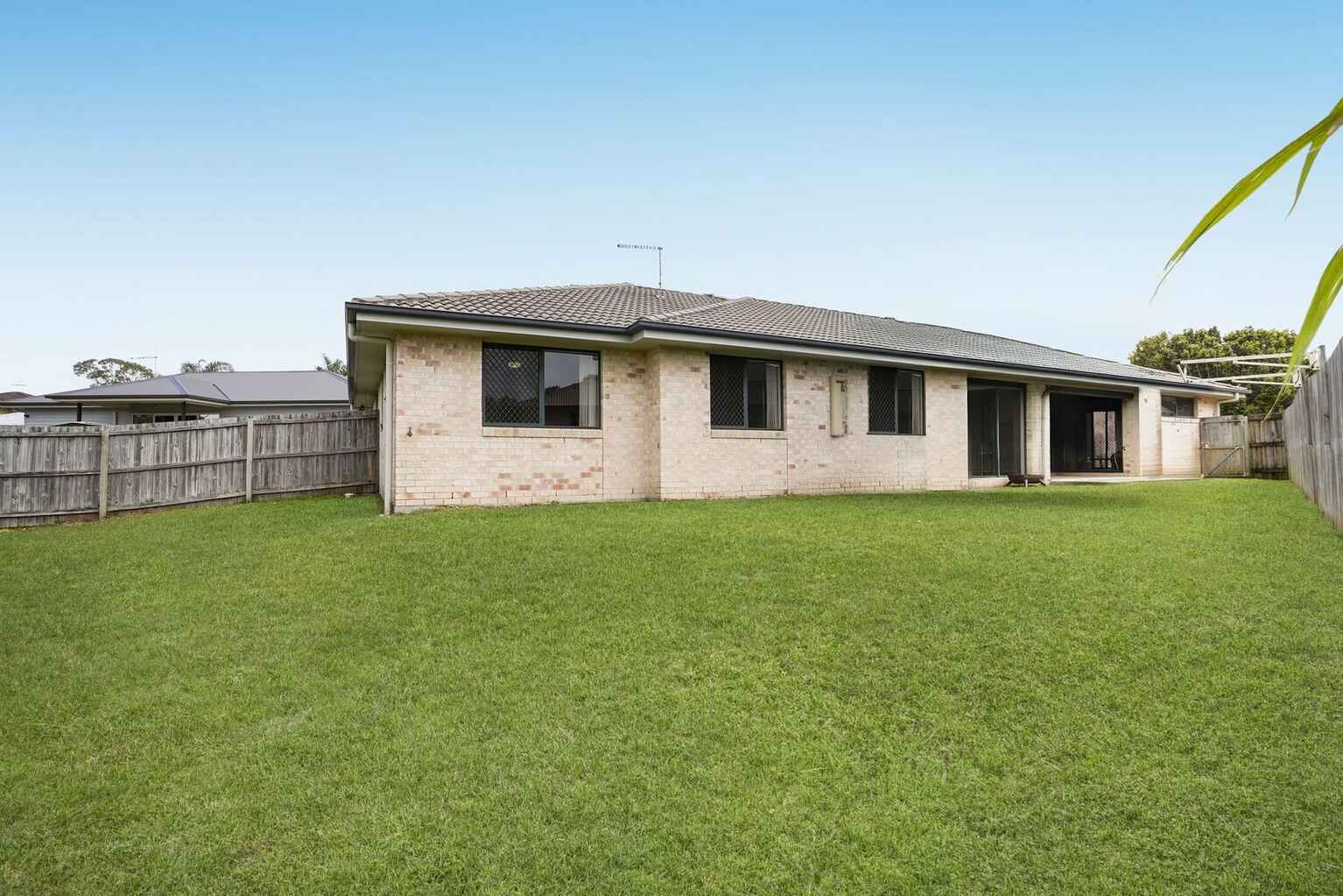 1/25 Lyndon Way Bellmere 1/25 Lyndon Way Bellmere