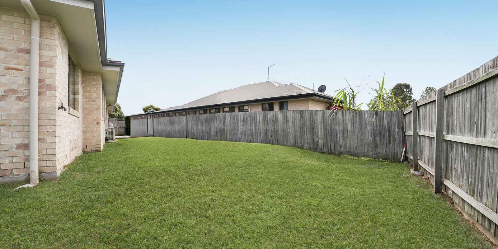 1/25 Lyndon Way Bellmere 1/25 Lyndon Way Bellmere