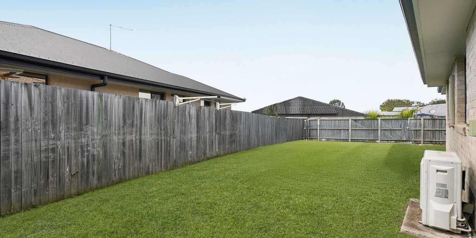 1/25 Lyndon Way Bellmere 1/25 Lyndon Way Bellmere