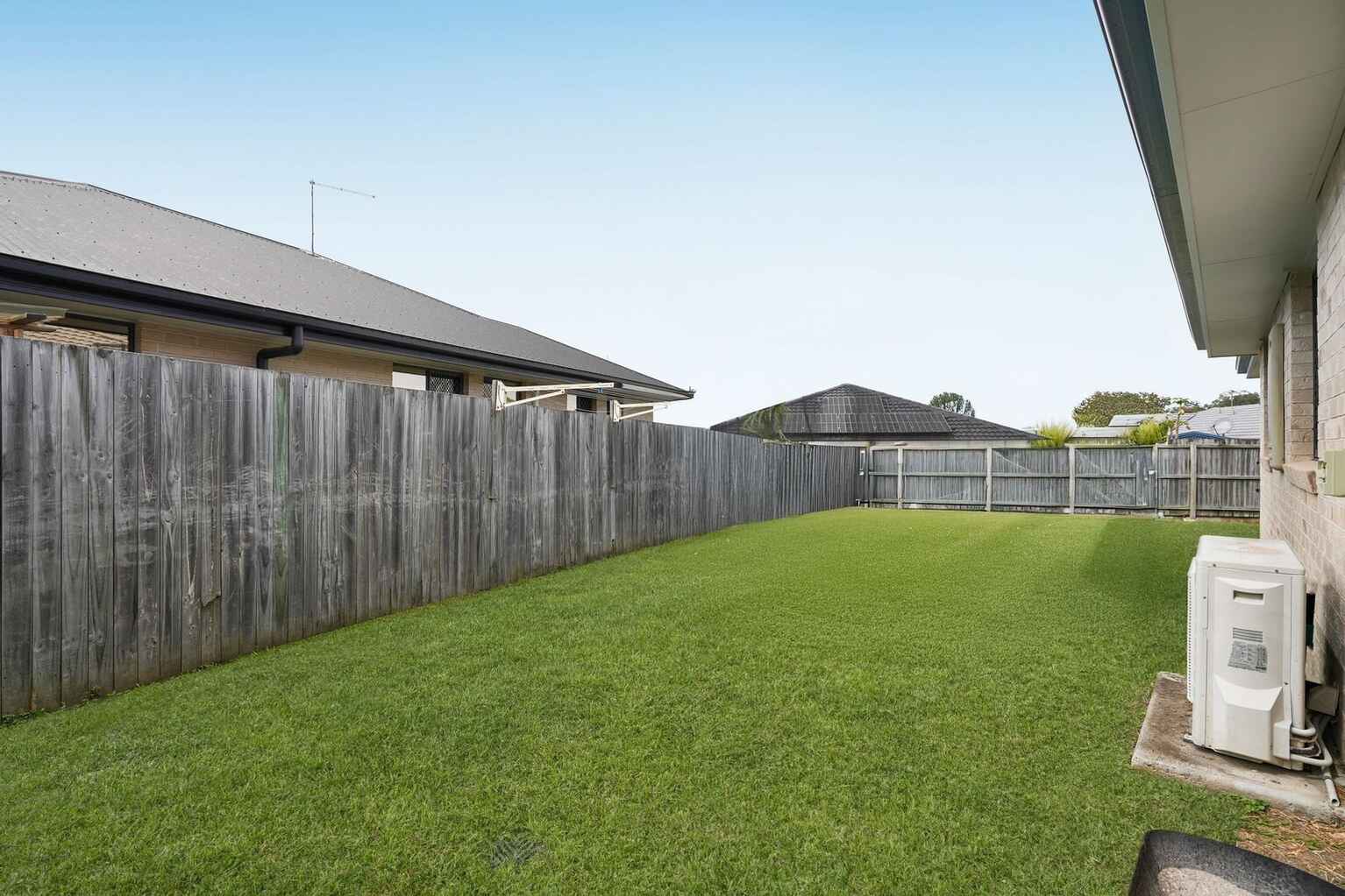 1/25 Lyndon Way Bellmere 1/25 Lyndon Way Bellmere