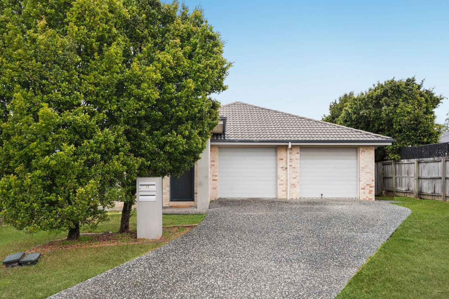 1/25 Lyndon Way Bellmere 1/25 Lyndon Way Bellmere