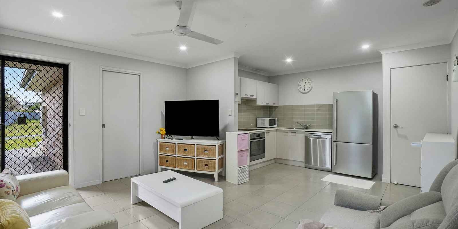 2/25 Lyndon Way Bellmere 2/25 Lyndon Way Bellmere