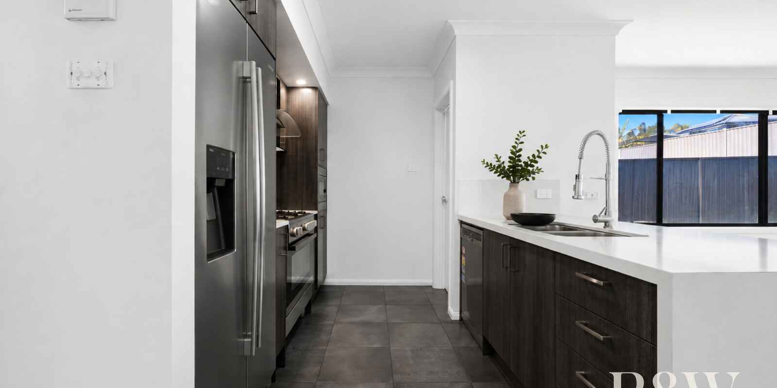 9 Arkley Avenue Claymore 9 Arkley Avenue Claymore