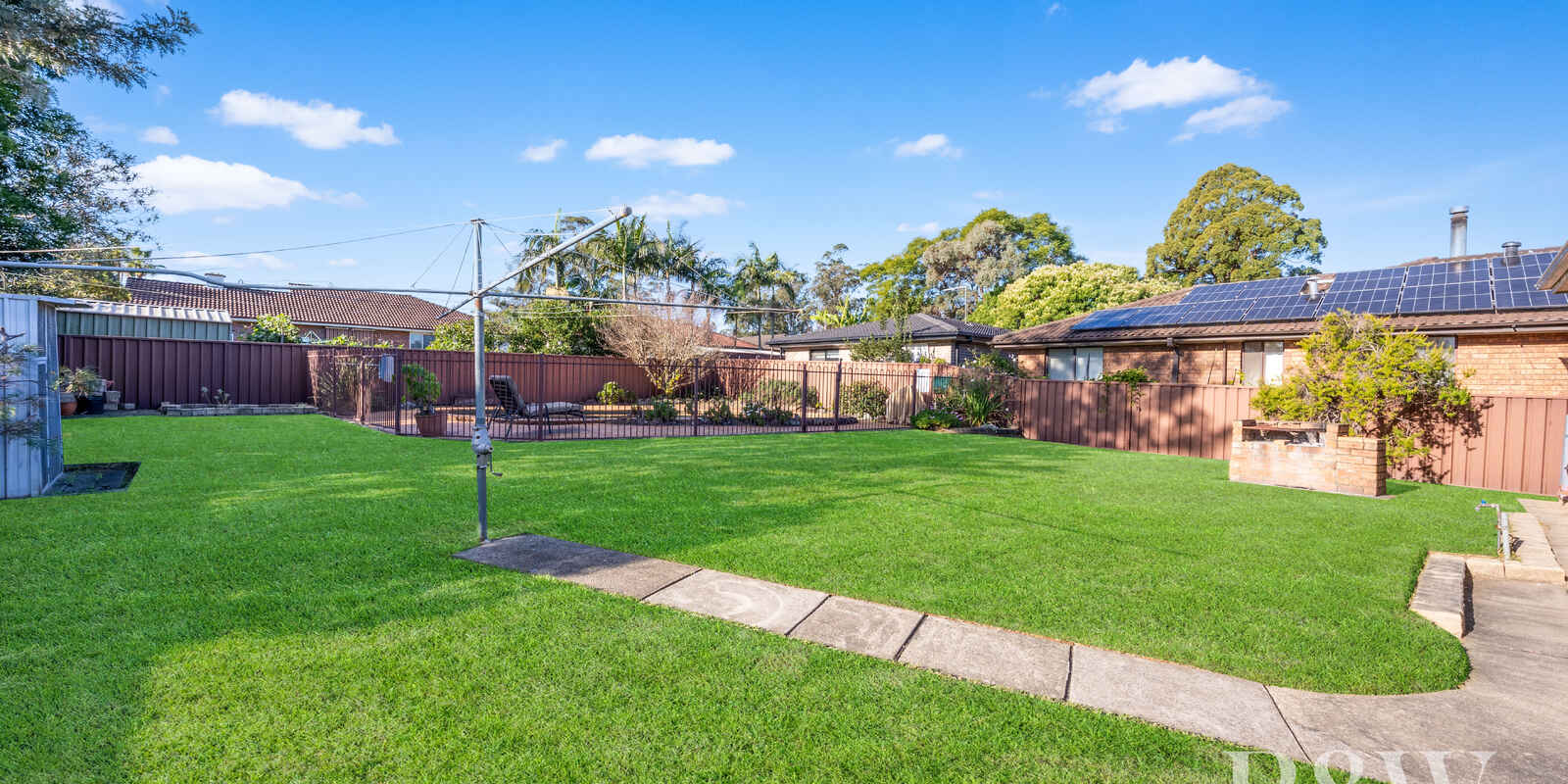 20 KOALA AVENUE Ingleburn