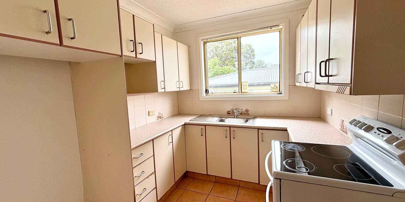 57 Lingayen Avenue Lethbridge Park