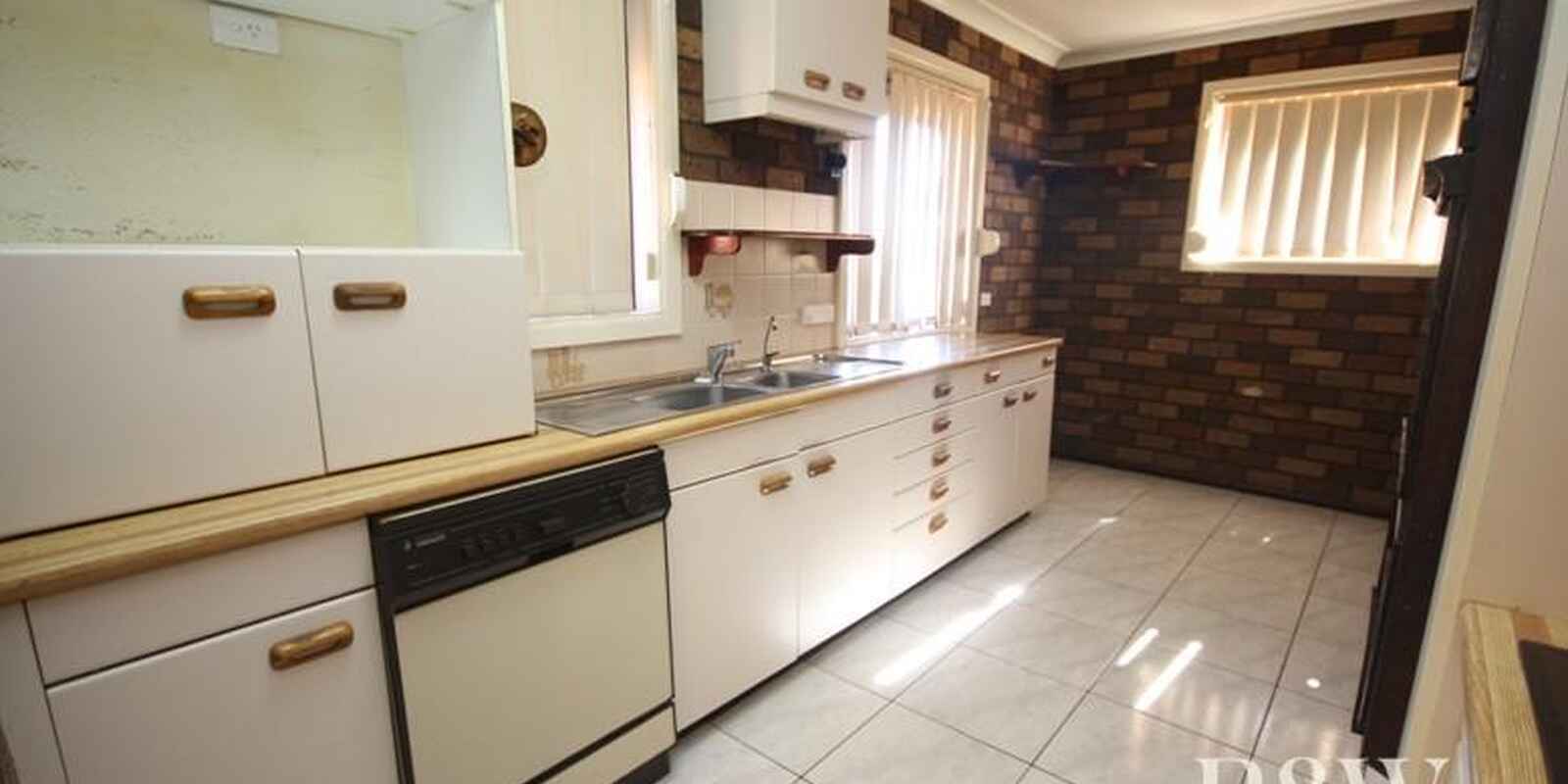161 Captain Cook Drive Willmot