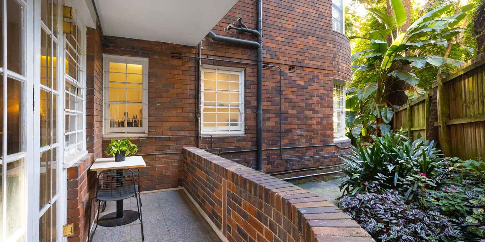 2/18 Onslow Avenue Elizabeth Bay