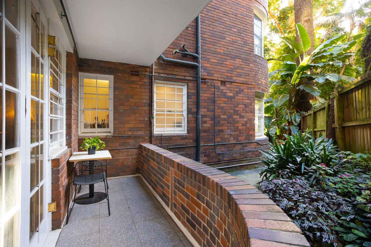 2/18 Onslow Avenue Elizabeth Bay
