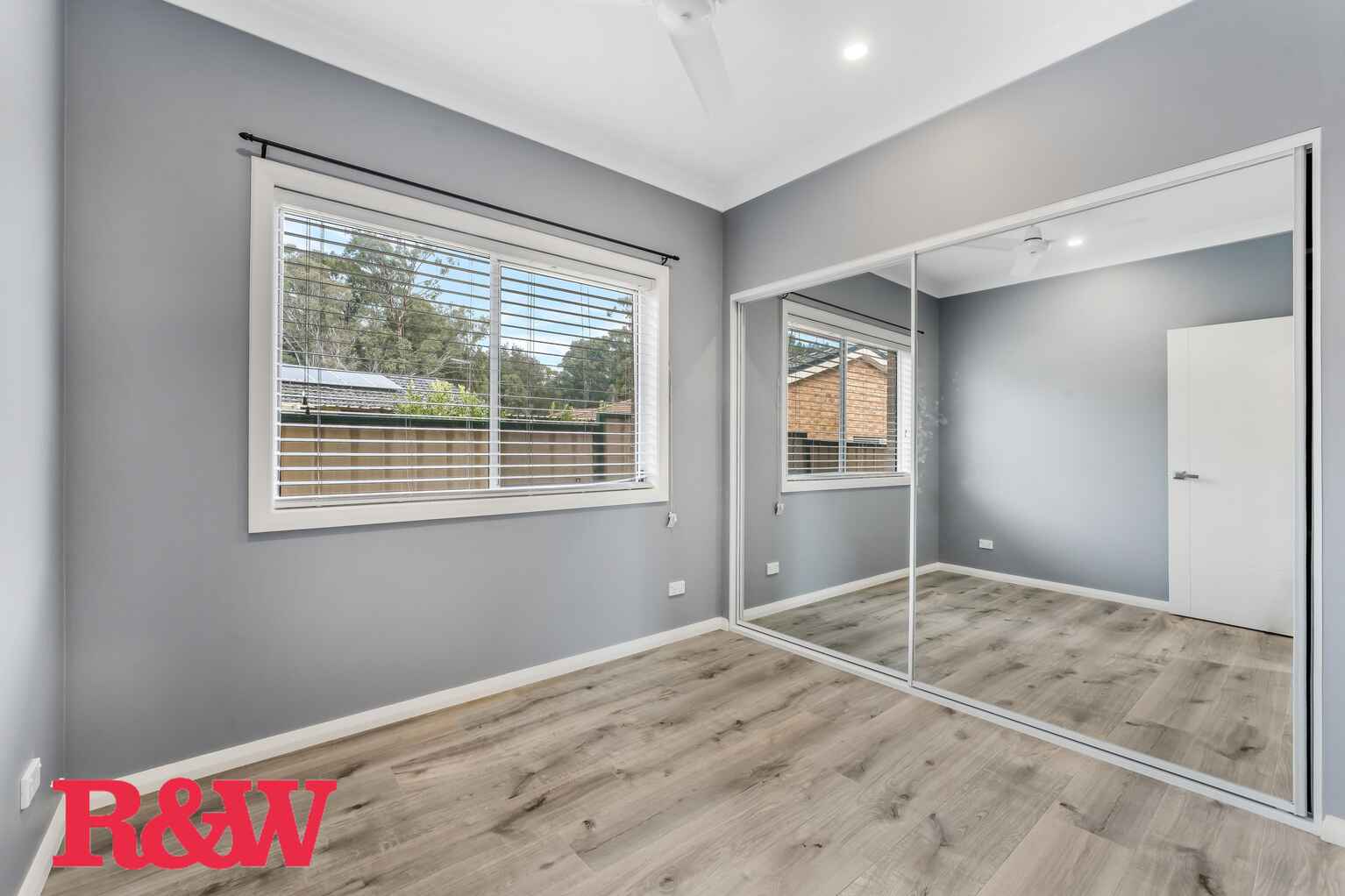 3A Leura Close Bossley Park 3A Leura Close Bossley Park