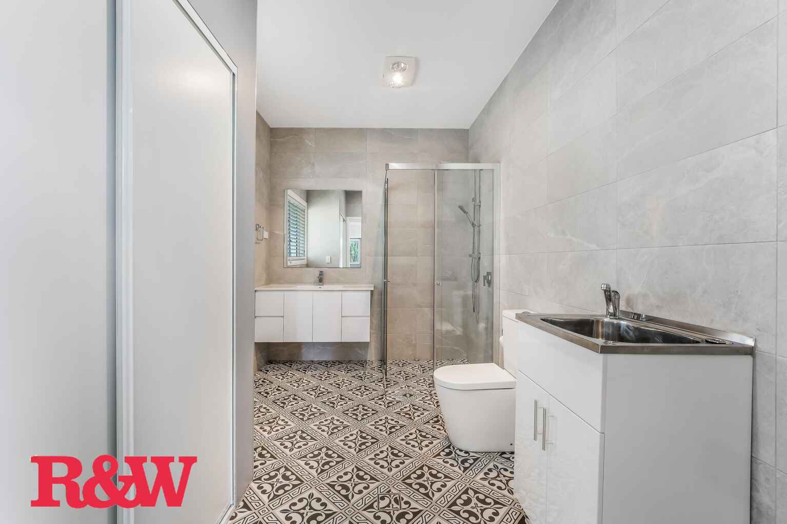 3A Leura Close Bossley Park 3A Leura Close Bossley Park