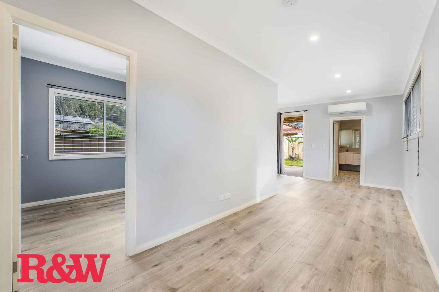 3A Leura Close Bossley Park 3A Leura Close Bossley Park