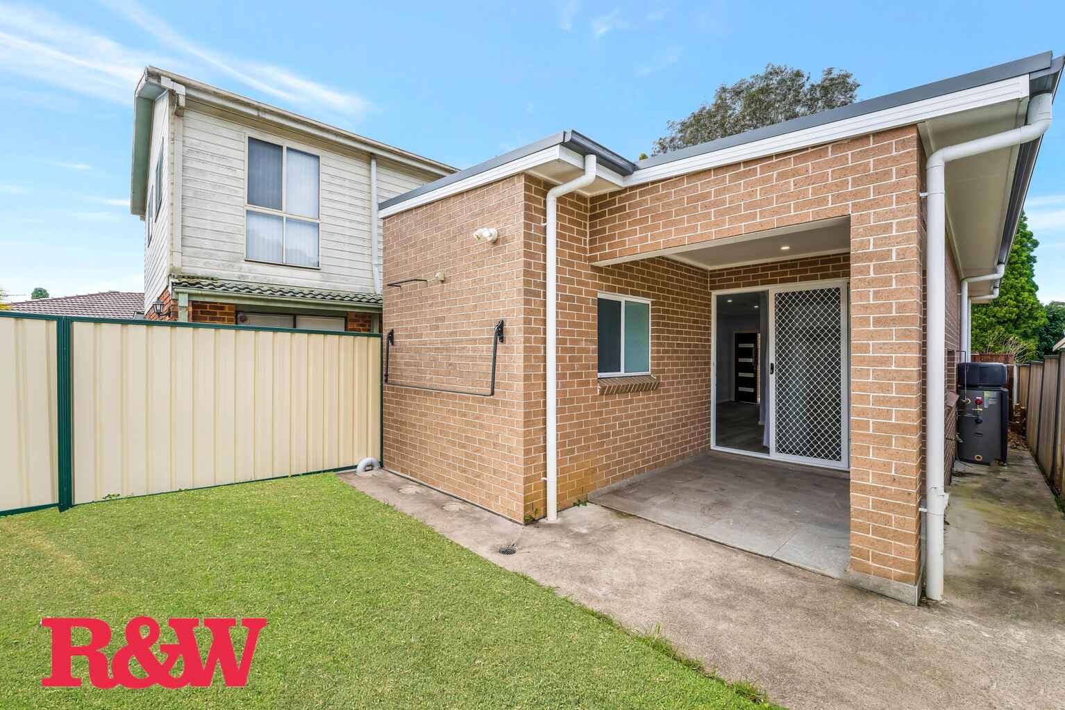 3A Leura Close Bossley Park 3A Leura Close Bossley Park