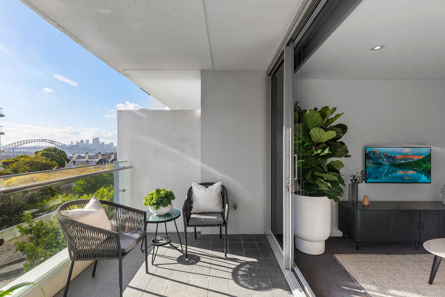 401/81 Macleay Street Potts Point 401/81 Macleay Street Potts Point