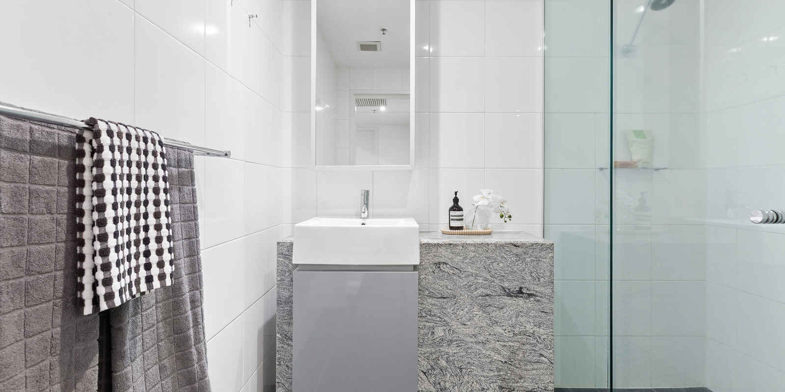 401/81 Macleay Street Potts Point 401/81 Macleay Street Potts Point