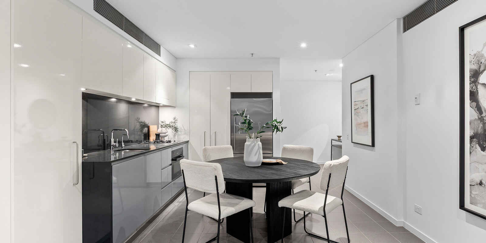 401/81 Macleay Street Potts Point 401/81 Macleay Street Potts Point