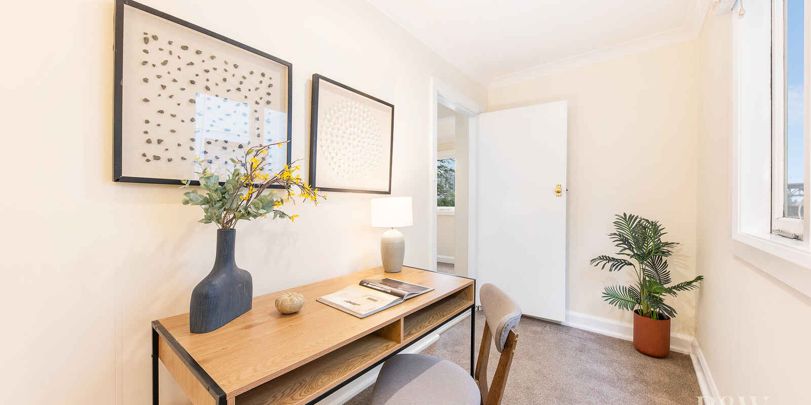 6/15 East Crescent Street McMahons Point
