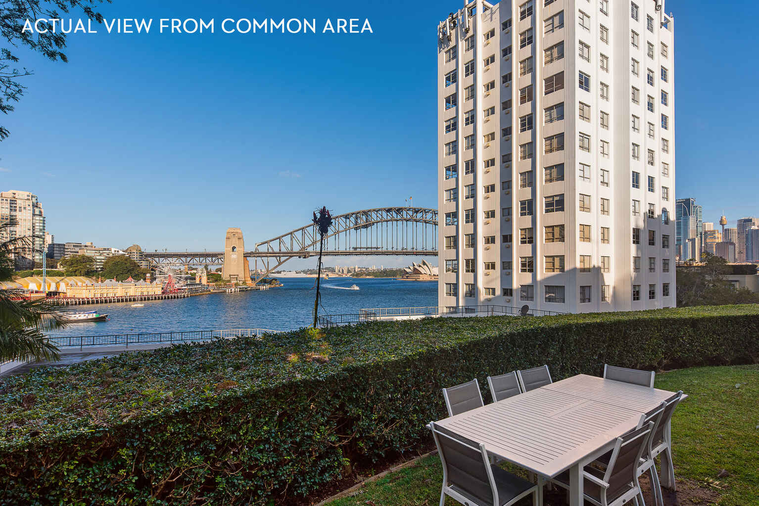 6/15 East Crescent Street McMahons Point