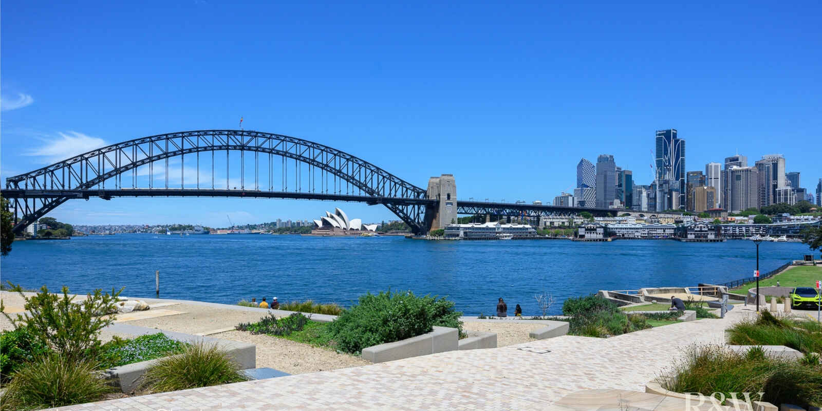 6/15 East Crescent Street McMahons Point