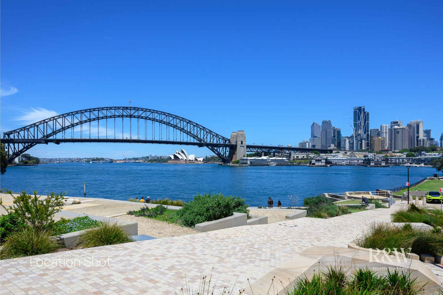 6/15 East Crescent Street McMahons Point
