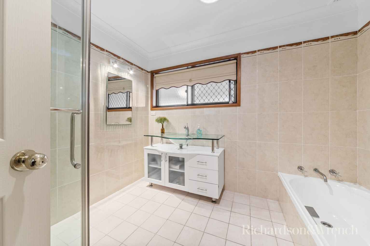 30 Sorrento Road Empire Bay 30 Sorrento Road Empire Bay