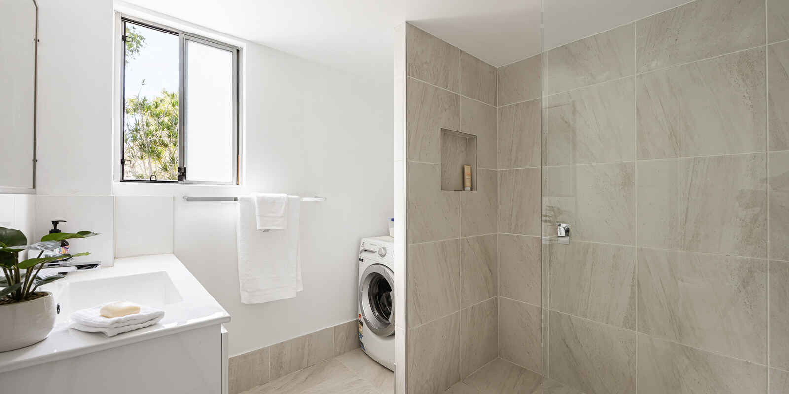 1/8A Low Street Yandina 1/8A Low Street Yandina