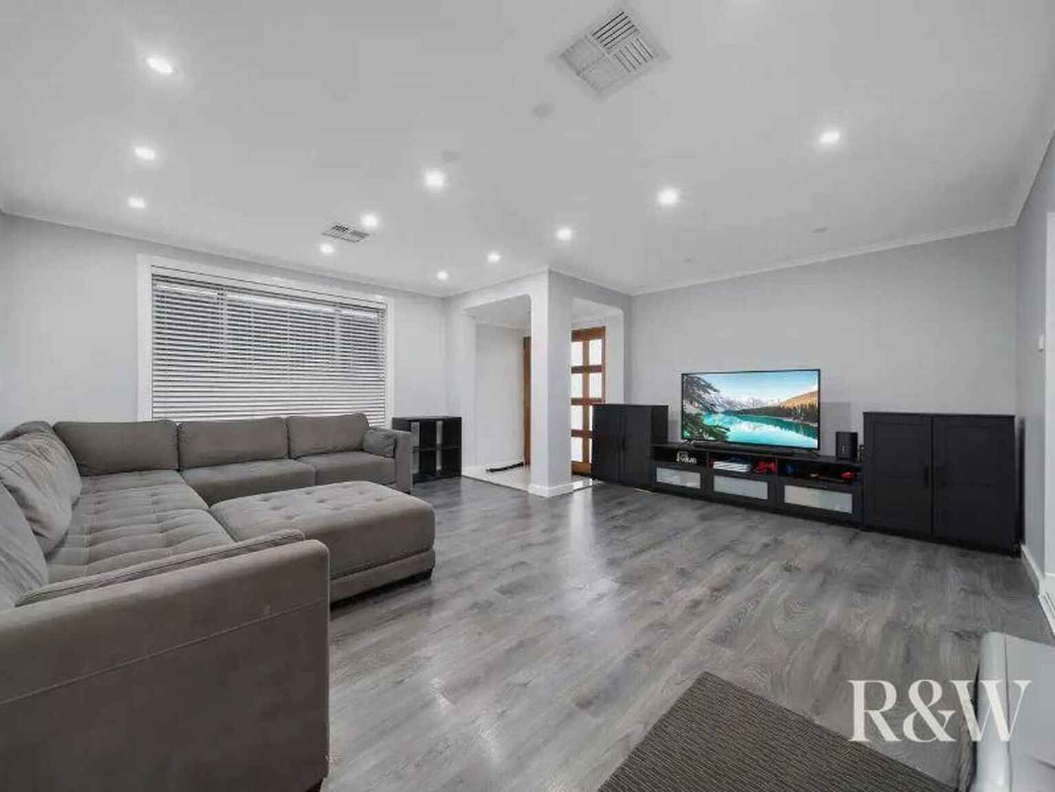 2 Owl Place St Clair