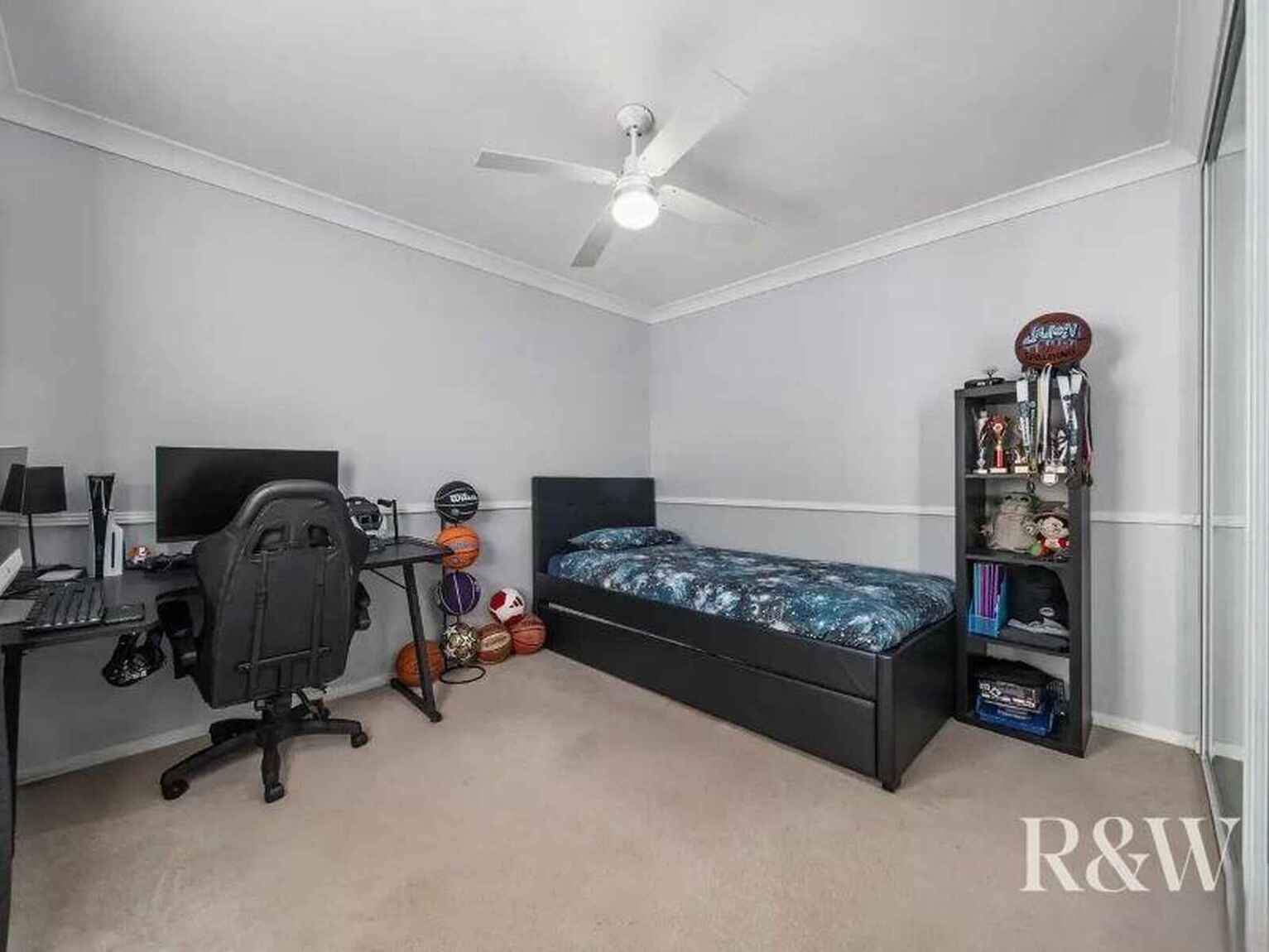 2 Owl Place St Clair