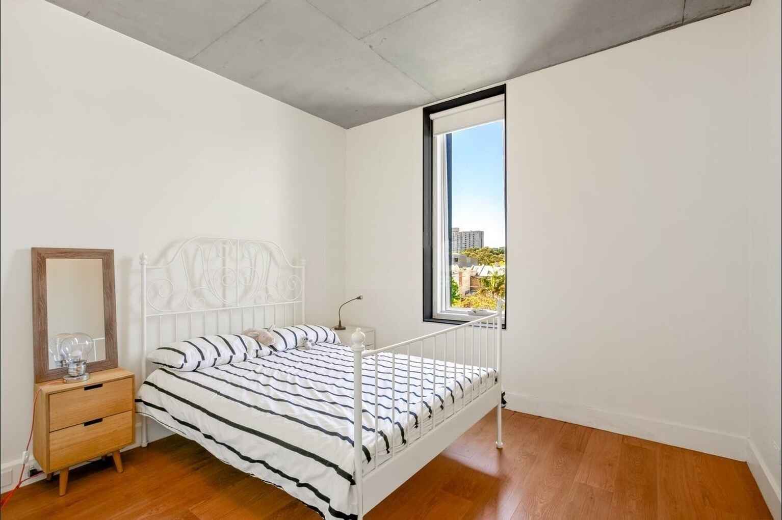104/117 Wyndham Street Alexandria