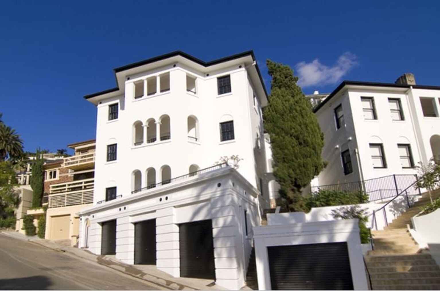 1/4 Loftus Road Darling Point