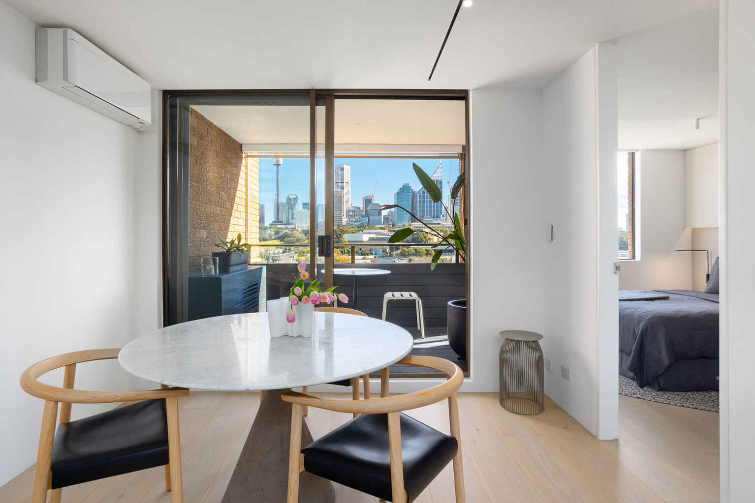 1016/73 Victoria Street Potts Point 1016/73 Victoria Street Potts Point