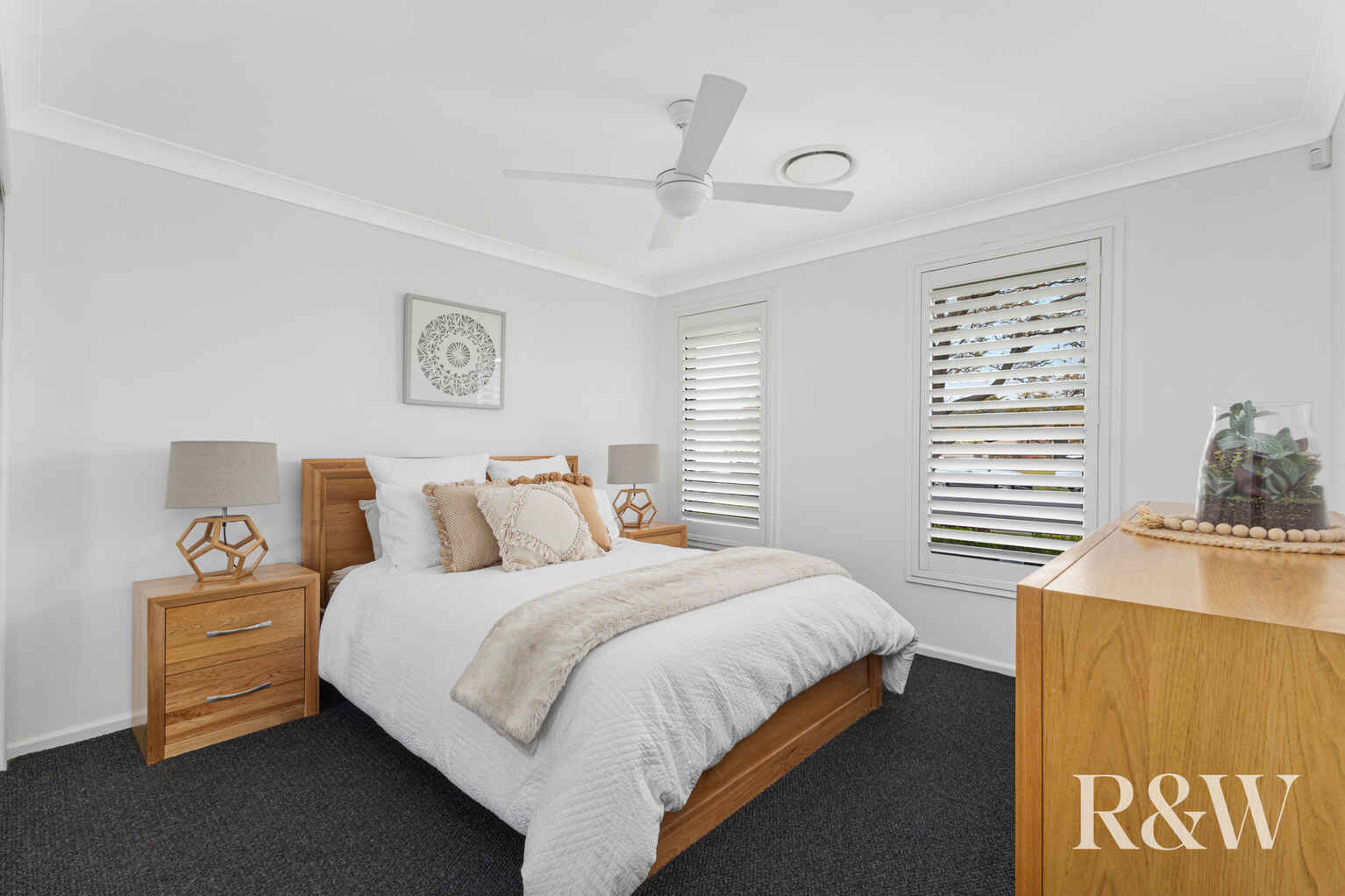 44 Endeavour Avenue St Clair 44 Endeavour Avenue St Clair
