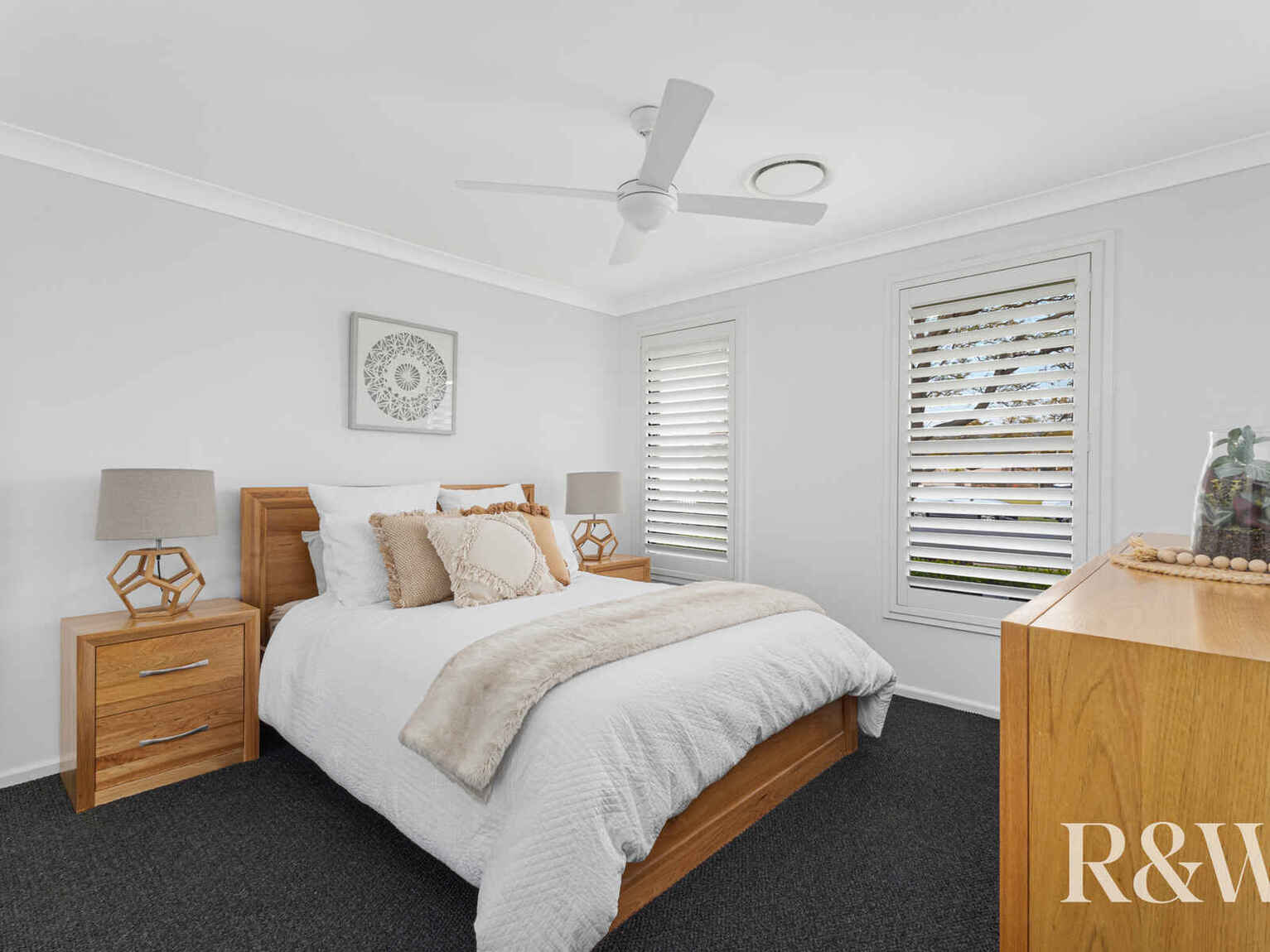 44 Endeavour Avenue St Clair 44 Endeavour Avenue St Clair