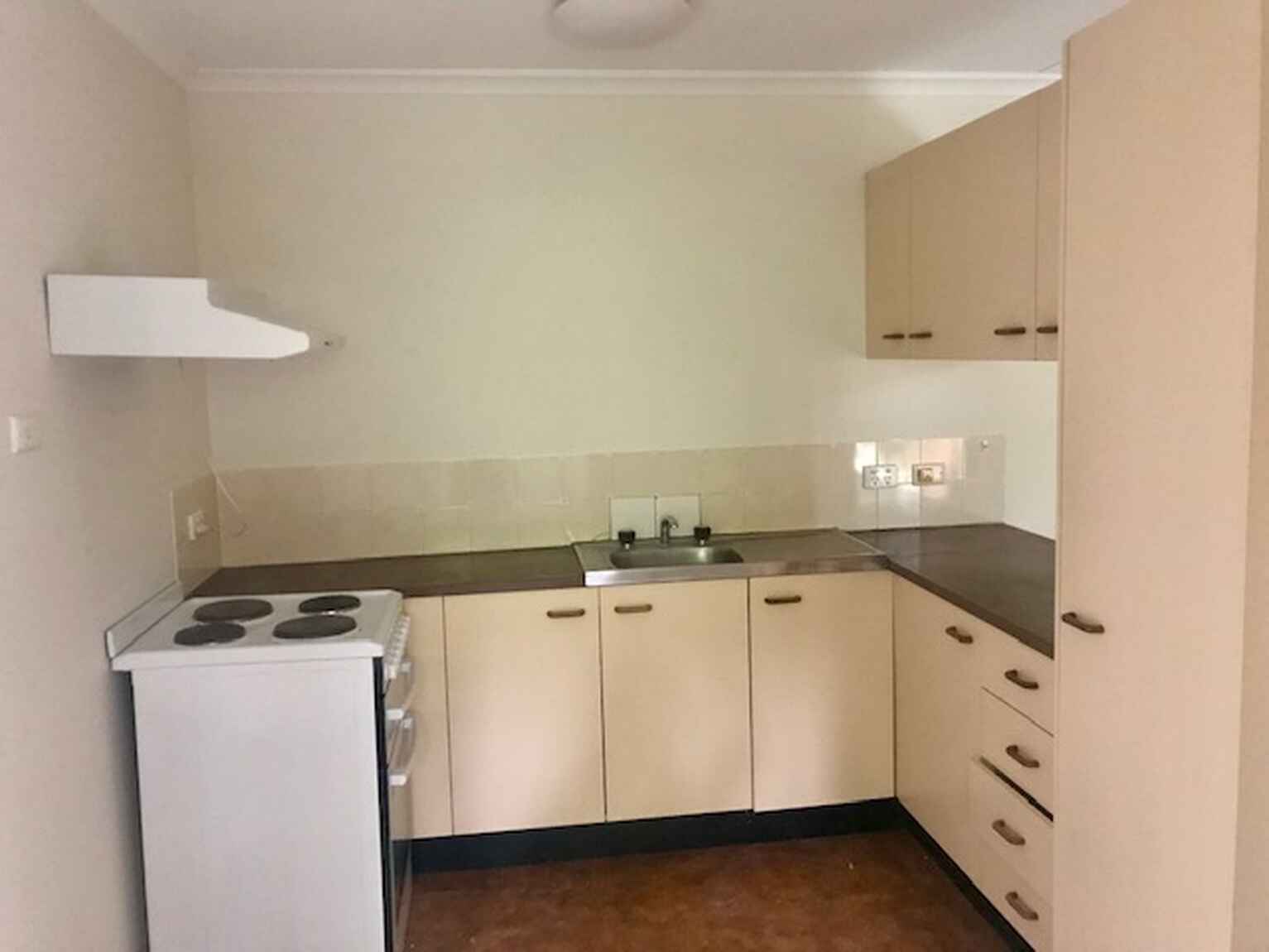 8/73-75 Lower King Street Caboolture